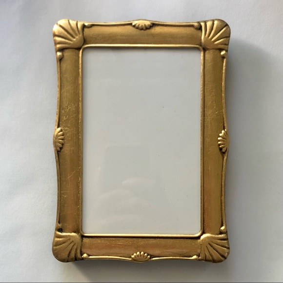 🔵 Antiqued Gilded 4x6” Tabletop Picture Frame - Picture 3 of 7